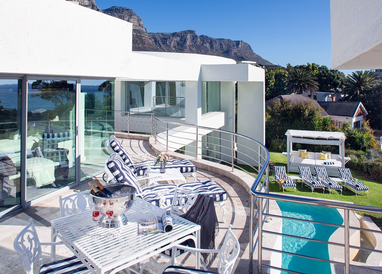 To Let 7 Bedroom Property for Rent in Camps Bay Western Cape